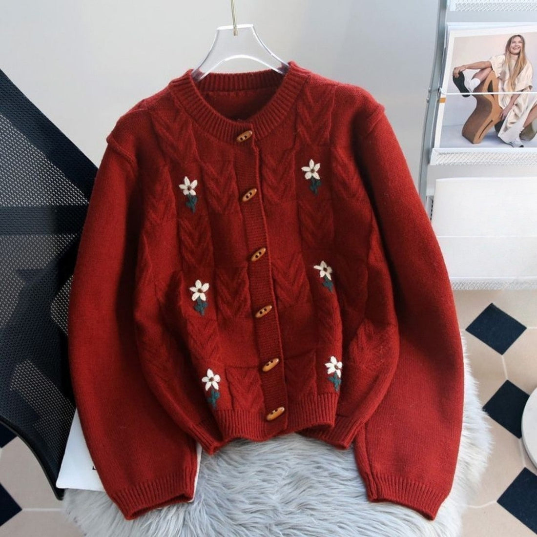 Winter’s Best: Lightweight & Cozy Cardigan |UC-10