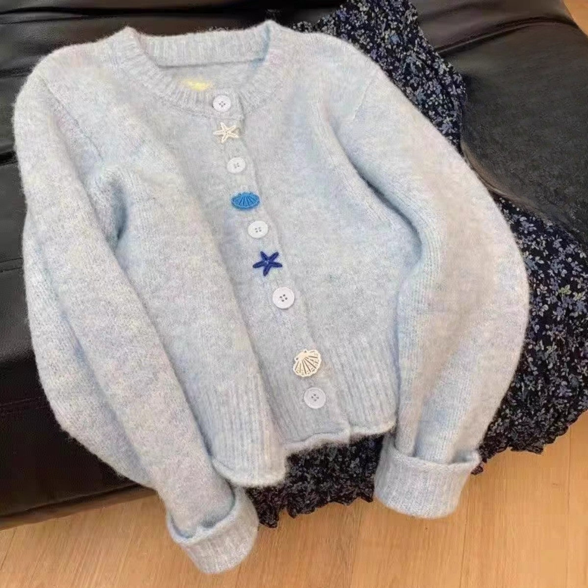 Winter’s Best: Lightweight & Cozy Cardigan |UC-01